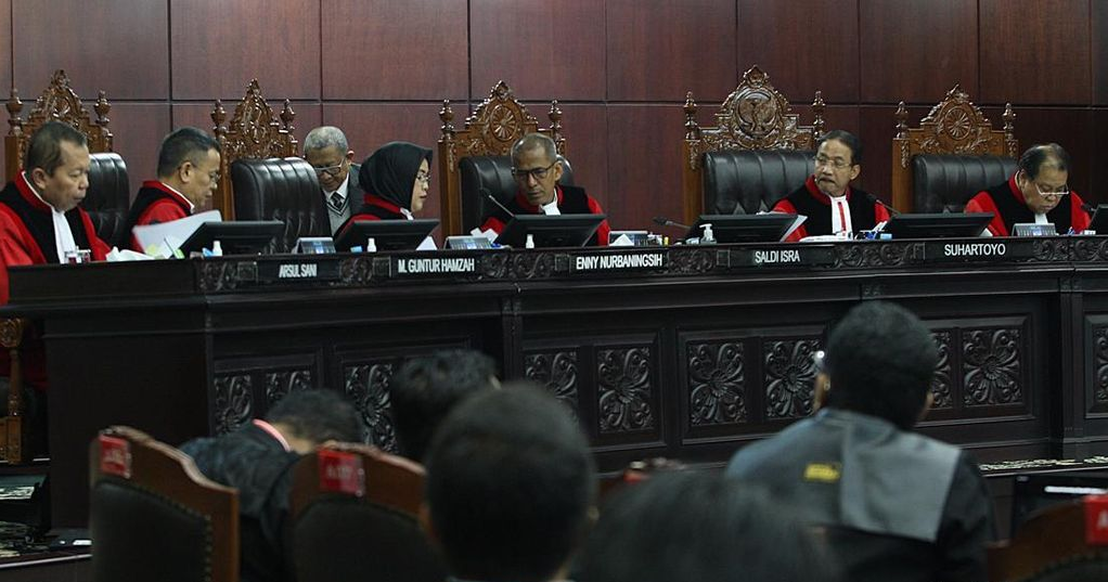 Forum Purnawirawan TNI Serukan Pemakzulan Gibran: Menyoroti Putusan MK yang Final dan Mengikat